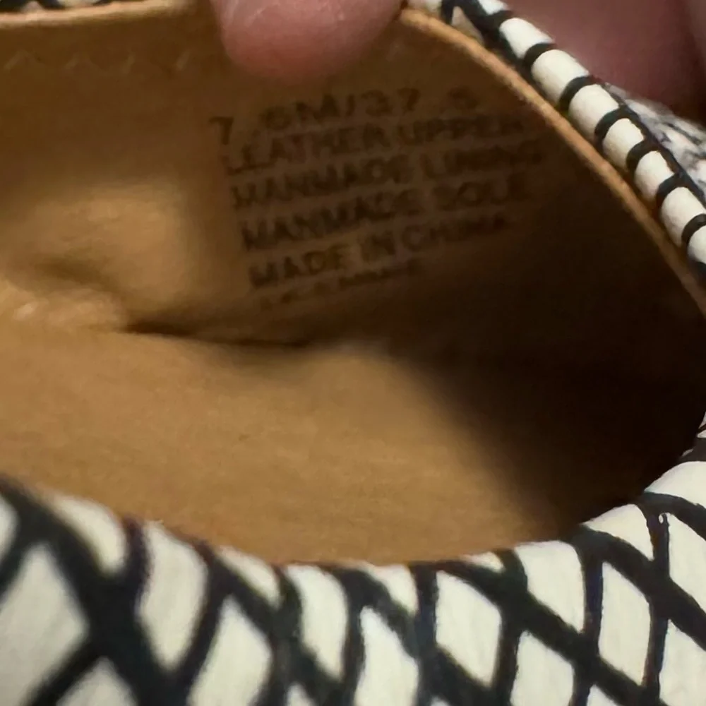 Lucky Brand grid pattern Emmie ballet flats Size 7.5